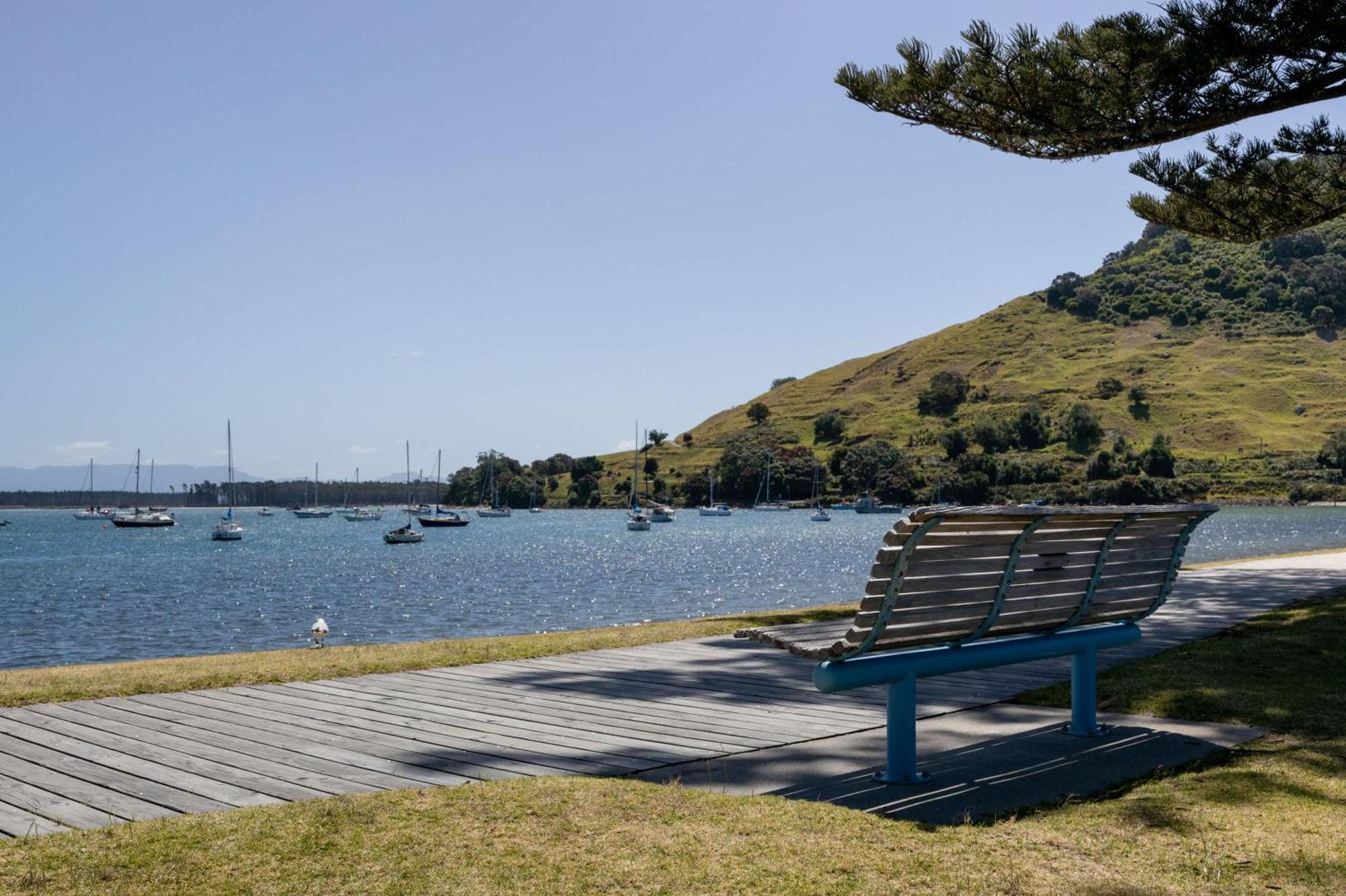 Oceanside Bliss - Absolute Beachfront - Uninterrupted Ocean Views With Pool Apartamento Mount Maunganui Exterior foto