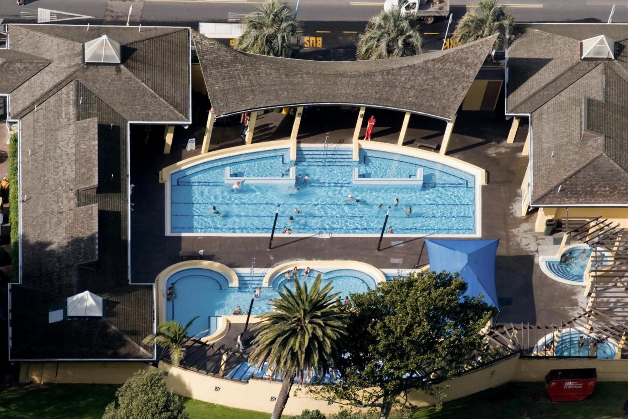 Oceanside Bliss - Absolute Beachfront - Uninterrupted Ocean Views With Pool Apartamento Mount Maunganui Exterior foto