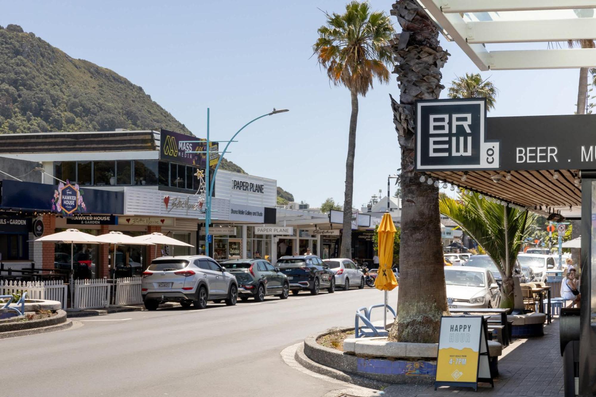 Oceanside Bliss - Absolute Beachfront - Uninterrupted Ocean Views With Pool Apartamento Mount Maunganui Exterior foto